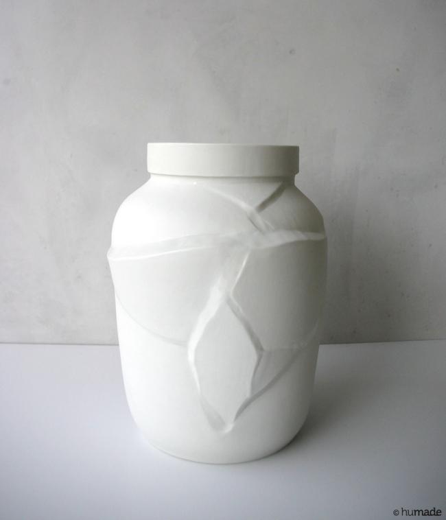 tectonic vase humade porcelain tectonic plates cor unum glaze 8 jpg